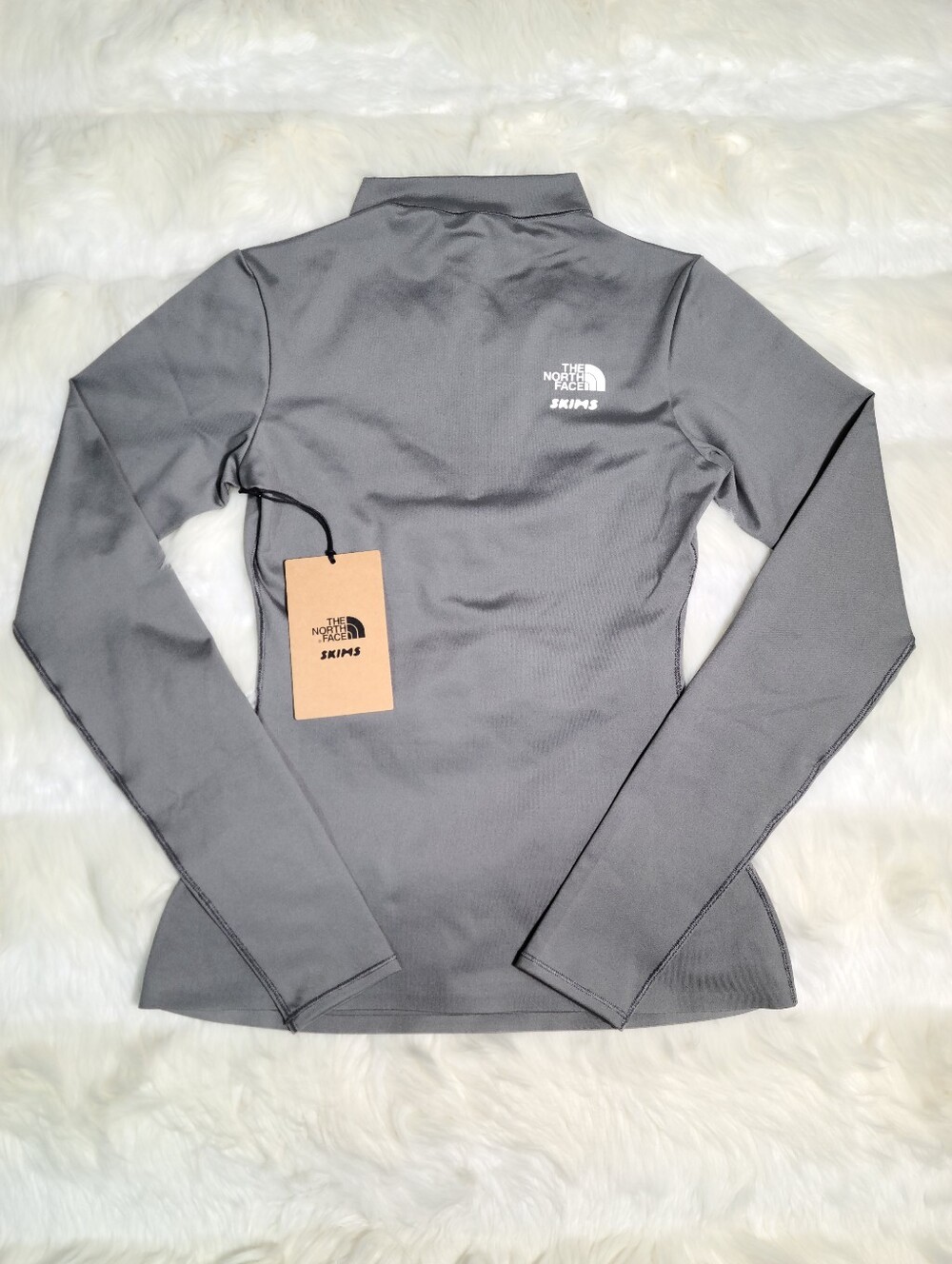 The North Face TNF x SKIMS Refina Longsleeve Top Grey Gunmetal Women Small NEW - Picture 2 of 7